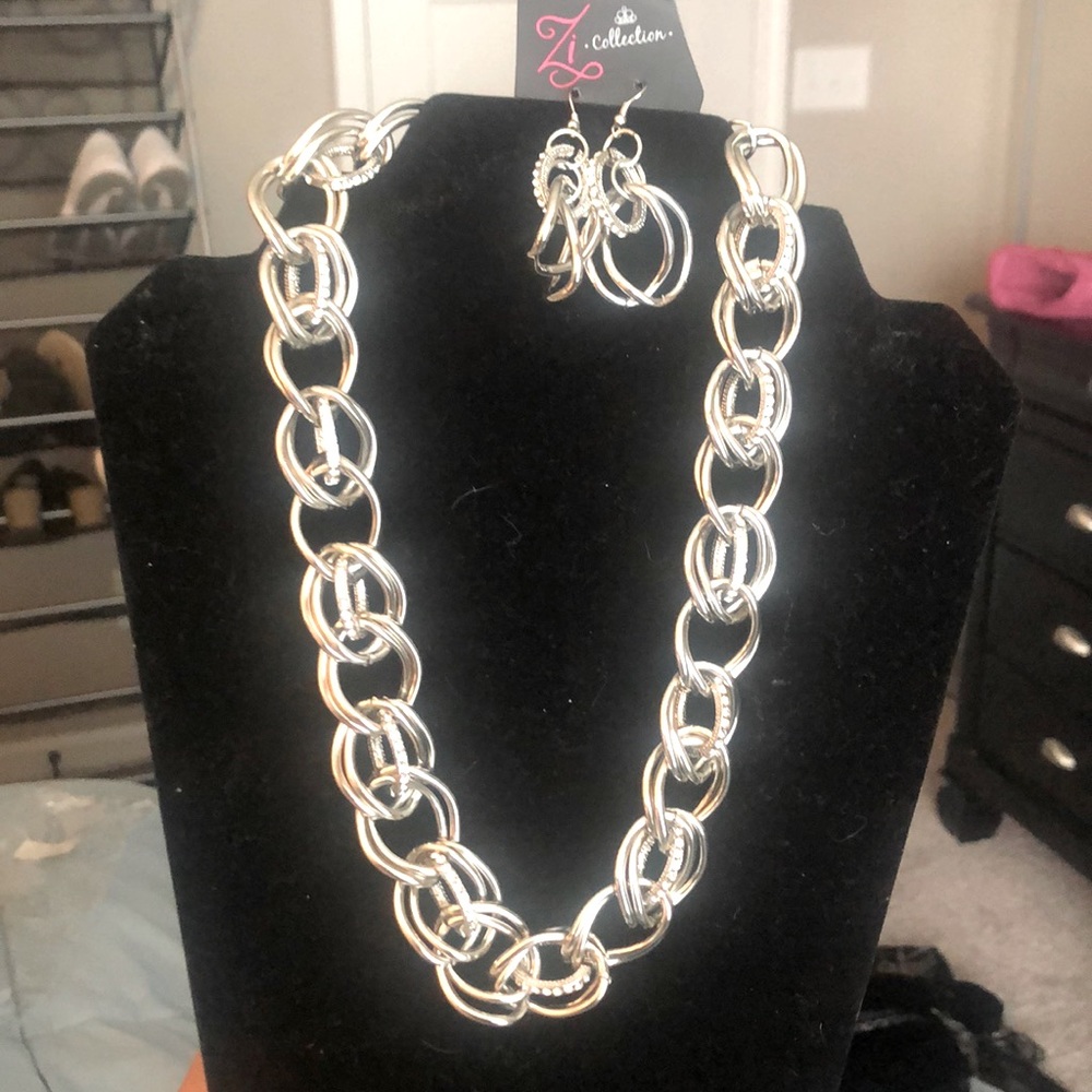 Paparazzi Zi 2017 Karen Necklace Set